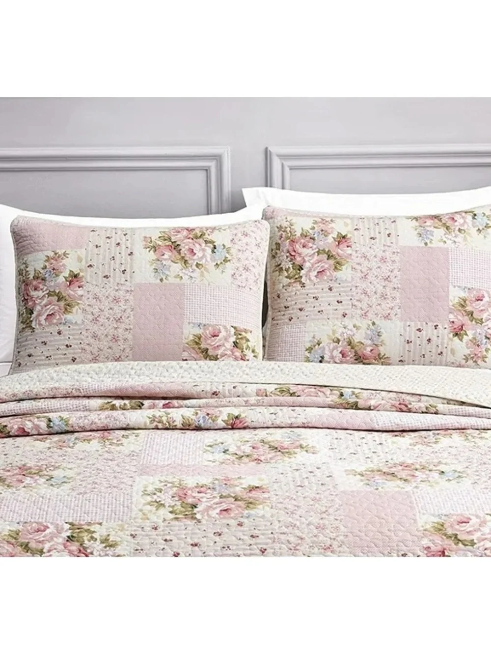 Floral Patchwork Full 3 piece Quilt Set in Light Pink - Soft Cotton Bedding
